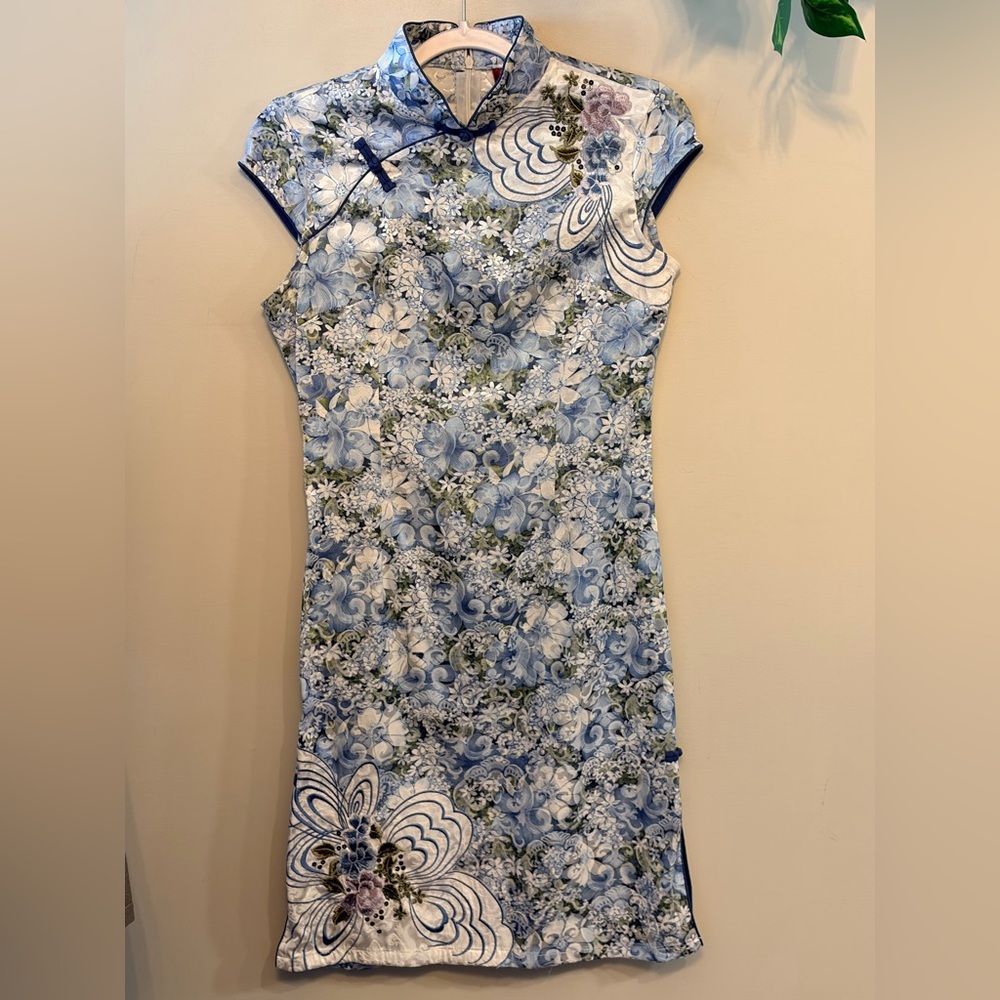 Vintage YAZHIRAM Blue Floral Cap-Sleeve Cheongsam Dress